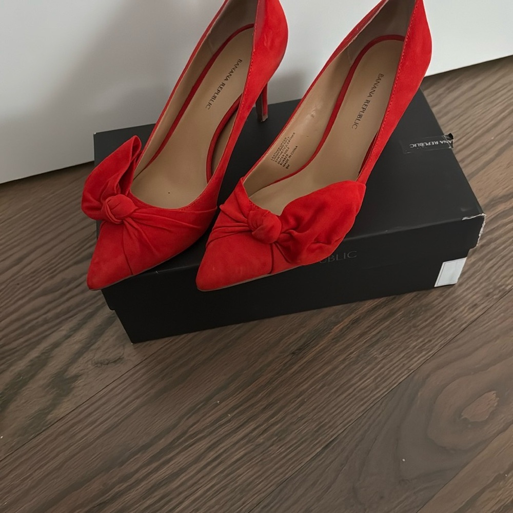 Nine West Red (Burnt Orange) Stiletto Heels